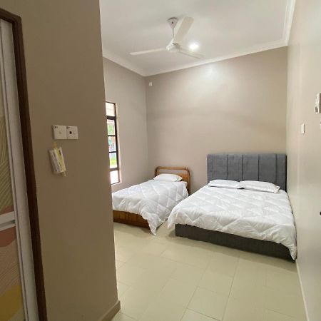 Sasuka Guesthouse Marang Exteriér fotografie