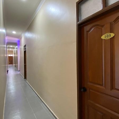 Sasuka Guesthouse Marang Exteriér fotografie