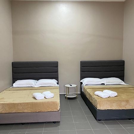 Sasuka Guesthouse Marang Exteriér fotografie