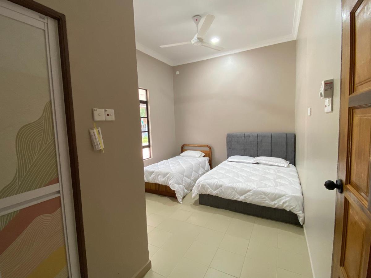Sasuka Guesthouse Marang Exteriér fotografie