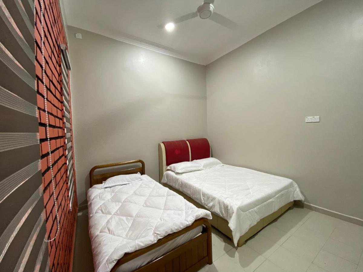 Sasuka Guesthouse Marang Exteriér fotografie