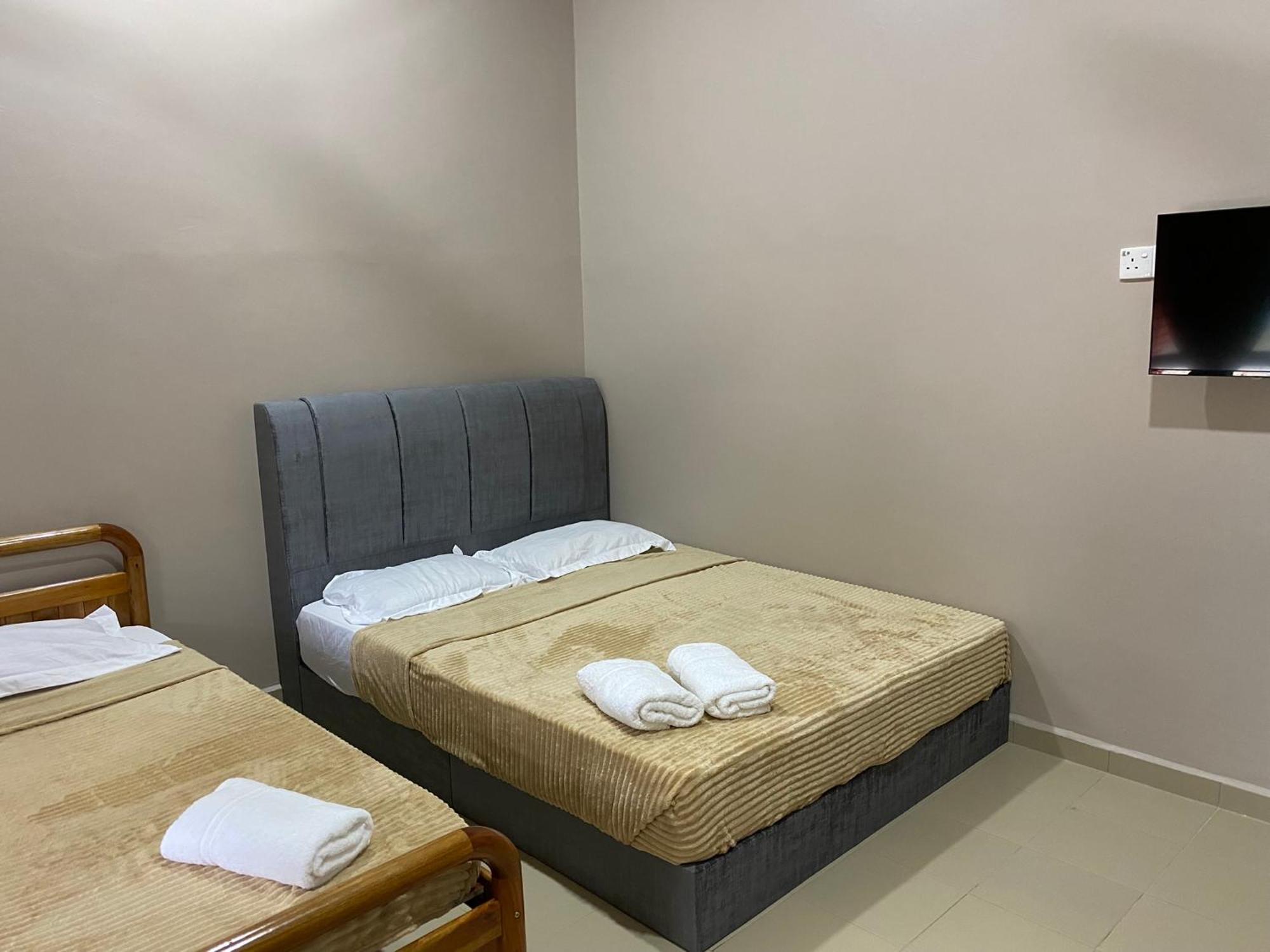 Sasuka Guesthouse Marang Exteriér fotografie